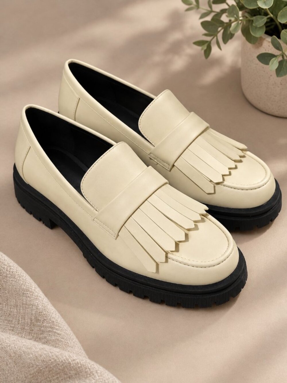 Gianni Bini x Sydney Silverman Allie Leather Kiltie Lug Loafers 7 NWOB